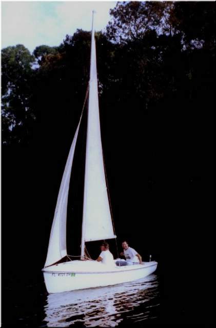 W17undersail02.jpg
