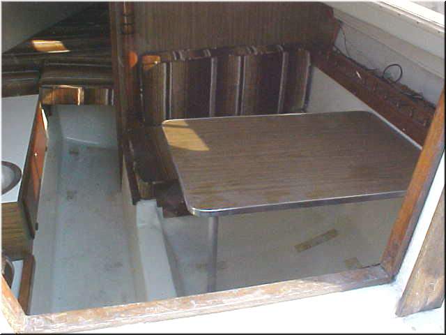 Cabin_Dinette.jpg