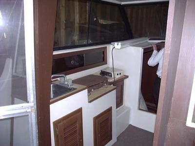 Galley up across from helm.jpg