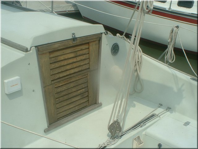 2003HatchDoors 004.jpg